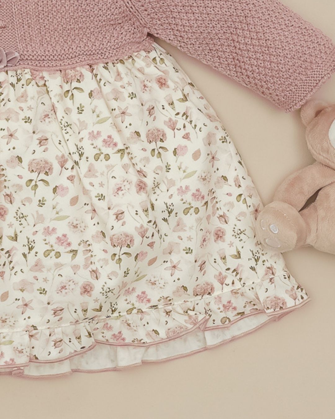 Vestido Rosa Vintage Flores 🌸 Velvet Pink - Pangasa Baby