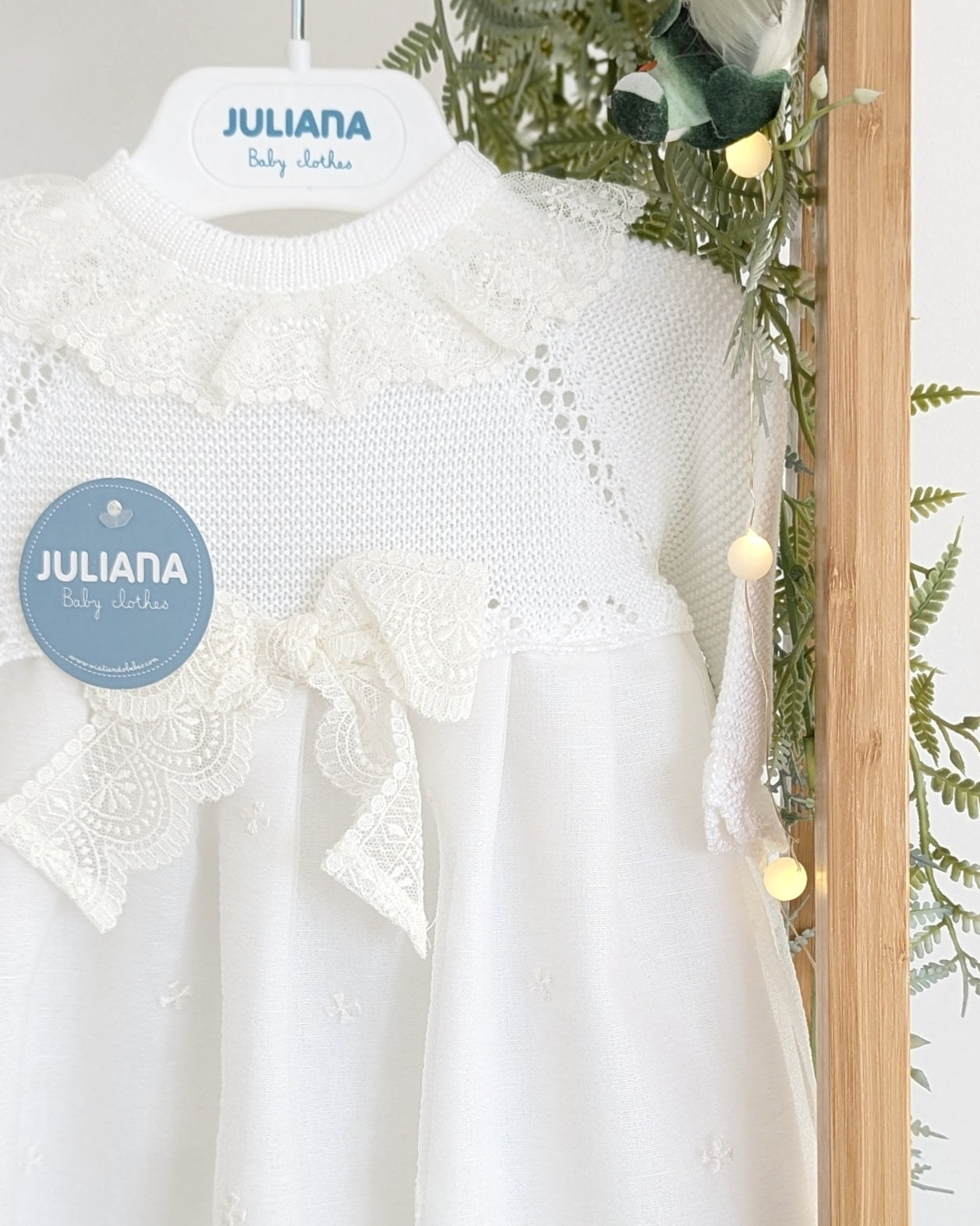 Faldon Lino Con Encaje Blanco - Colección Grecale de Juliana