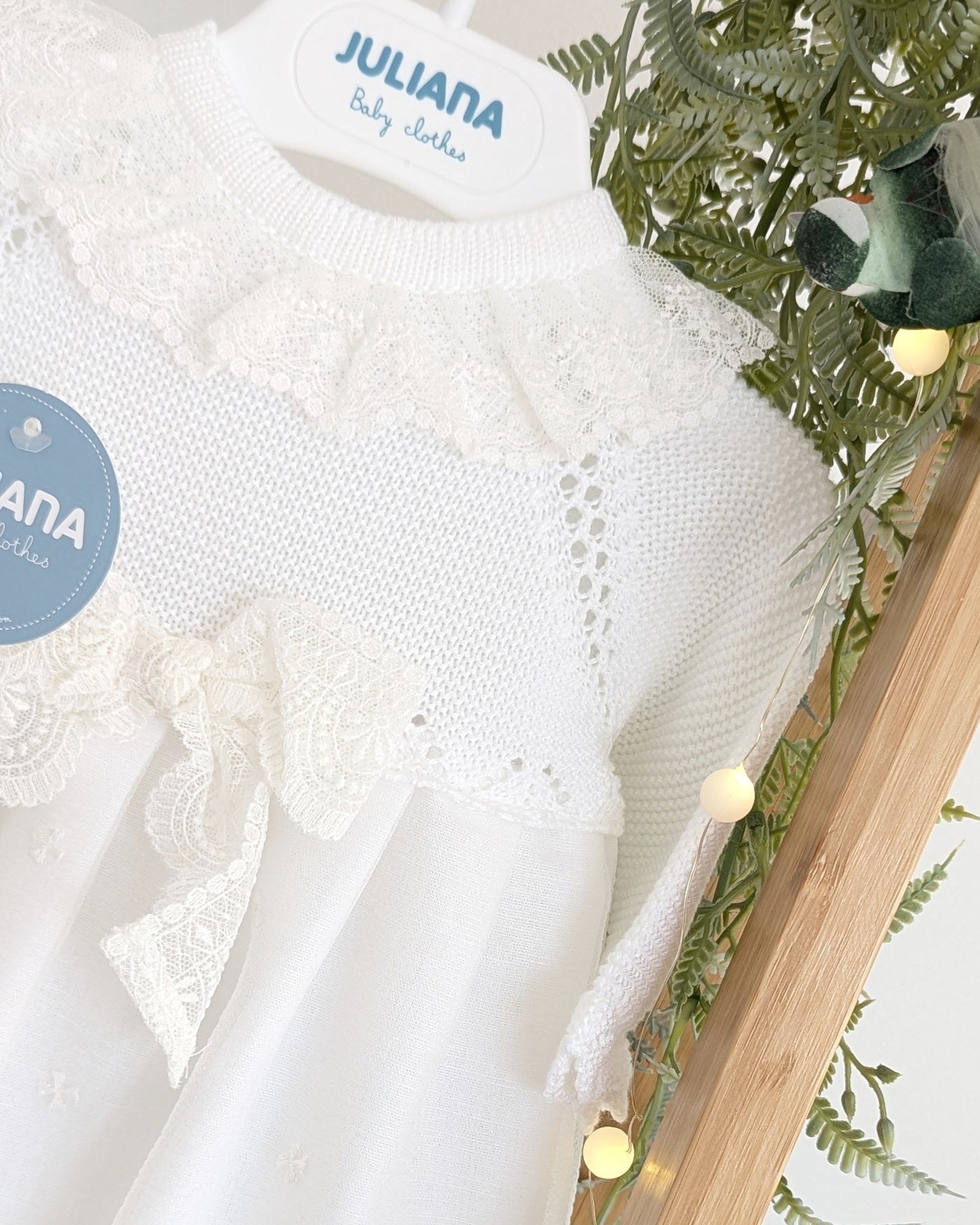 Faldon Lino Con Encaje Blanco - Colección Grecale de Juliana