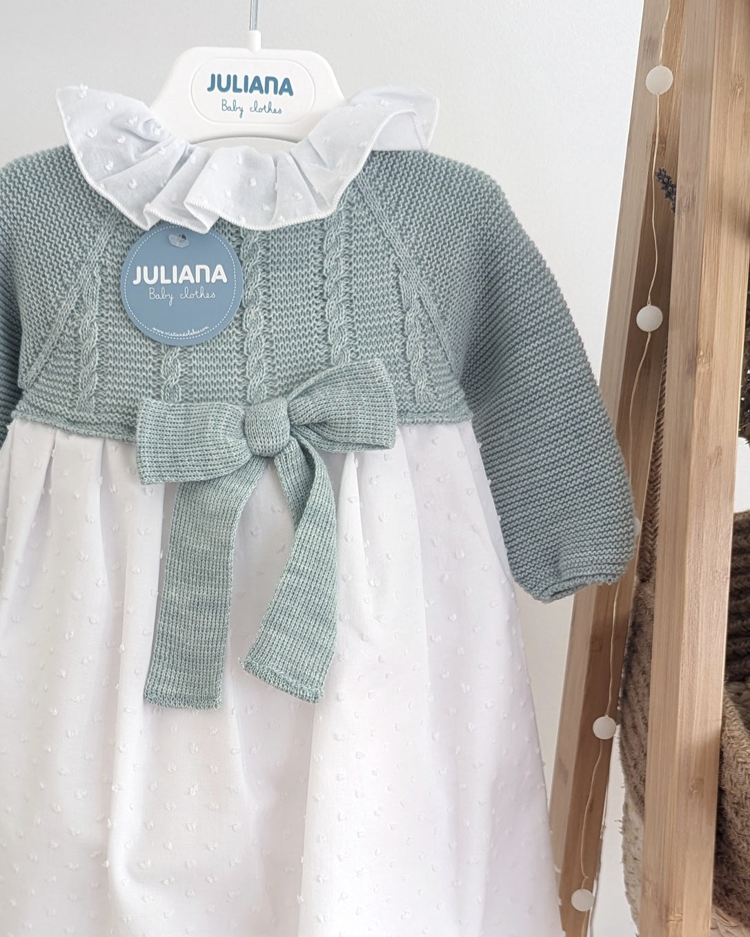 Faldon Plumeti Verde Menta - Coleccion Acuarela de Juliana