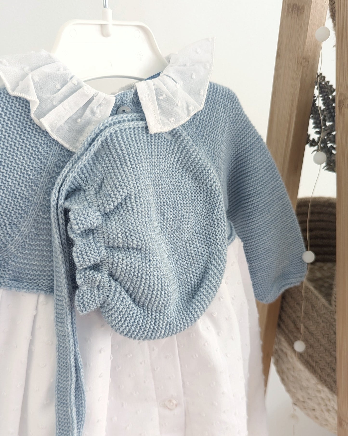 Faldon Plumeti Azul - Coleccion Acuarela de Juliana