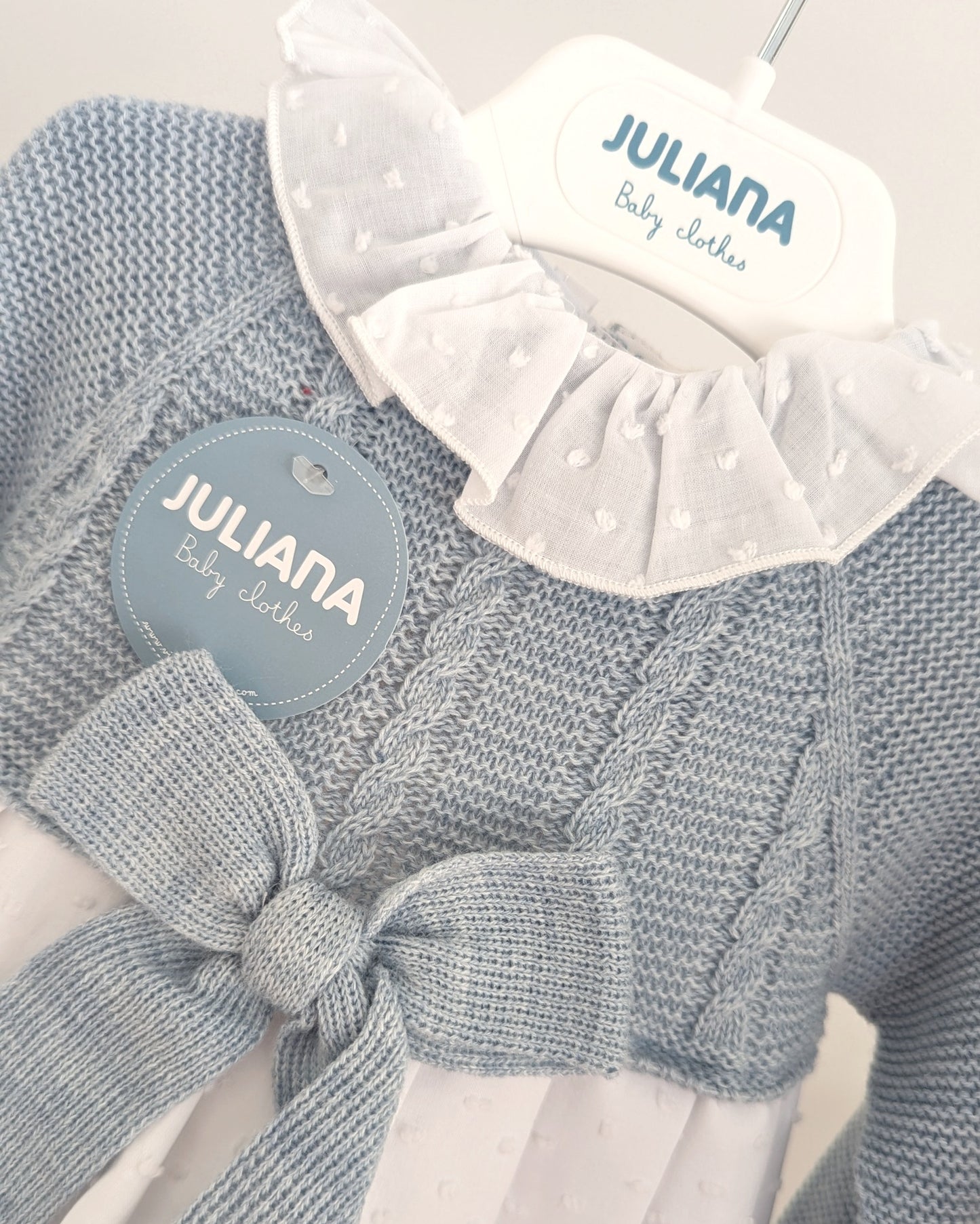 Faldon Plumeti Azul - Coleccion Acuarela de Juliana