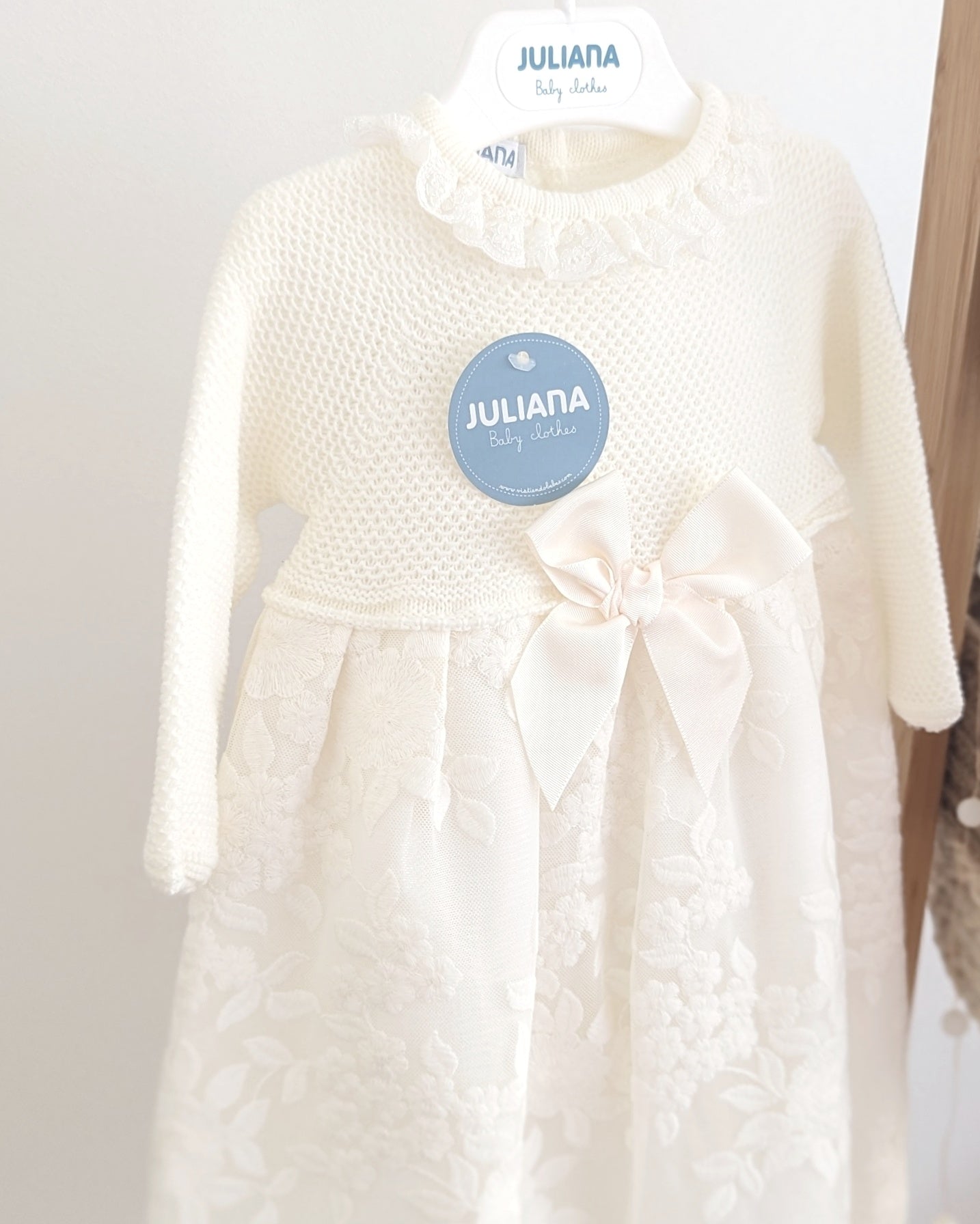 Faldon Encaje Crudo - Coleccion Lienzo de Juliana